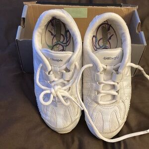 Kaepa Stellarlyte cheer shoes